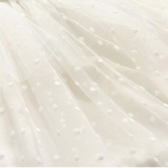 Eyelet onesie - Picture 3 of 6